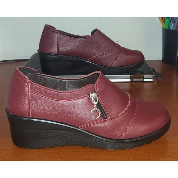 Shishang Womens Size 8 Slip On Loafer Chunky Platform Heels Wedge Red - Picture 1 of 7